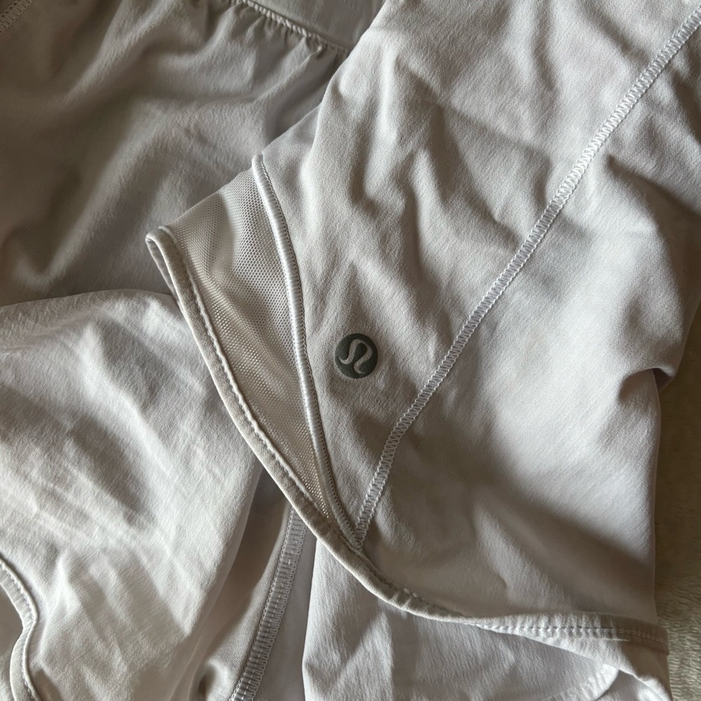 Lululemon White Hotty hot high-rise lined shorts | 6 - Picture 3 of 4